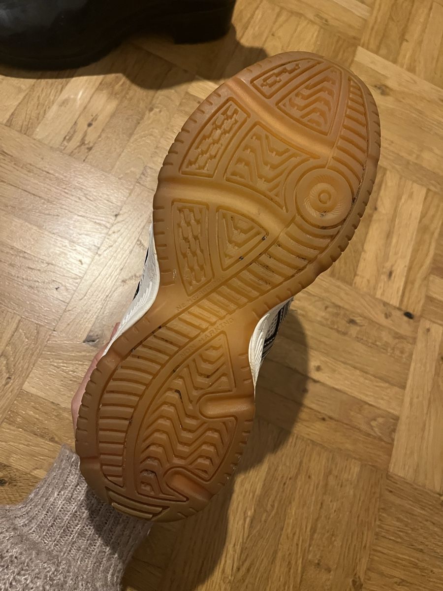Asics Damenschuhe: Asics Grösse 38 – Gebraucht aus Thun von bvle_68 3