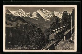 AK Interlaken, Bergbahn vor Bergpanorama