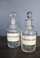 vintage apothekerfläschchen salpetersäure und schwefelsäure