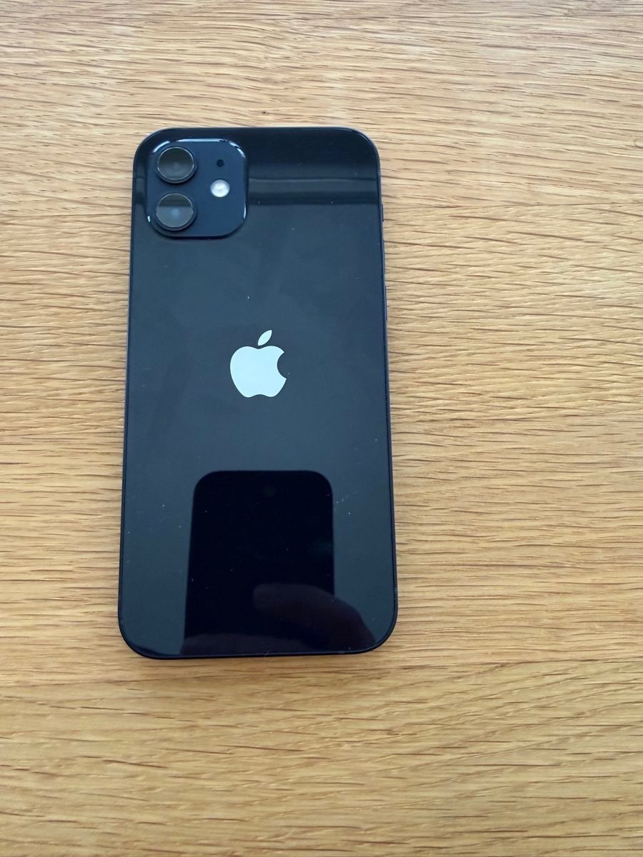 Apple Portables: iPhone 12 – D'occasion à Olten par danielpfluger84 2