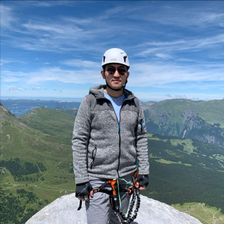 Profile image of zh4_hr2r