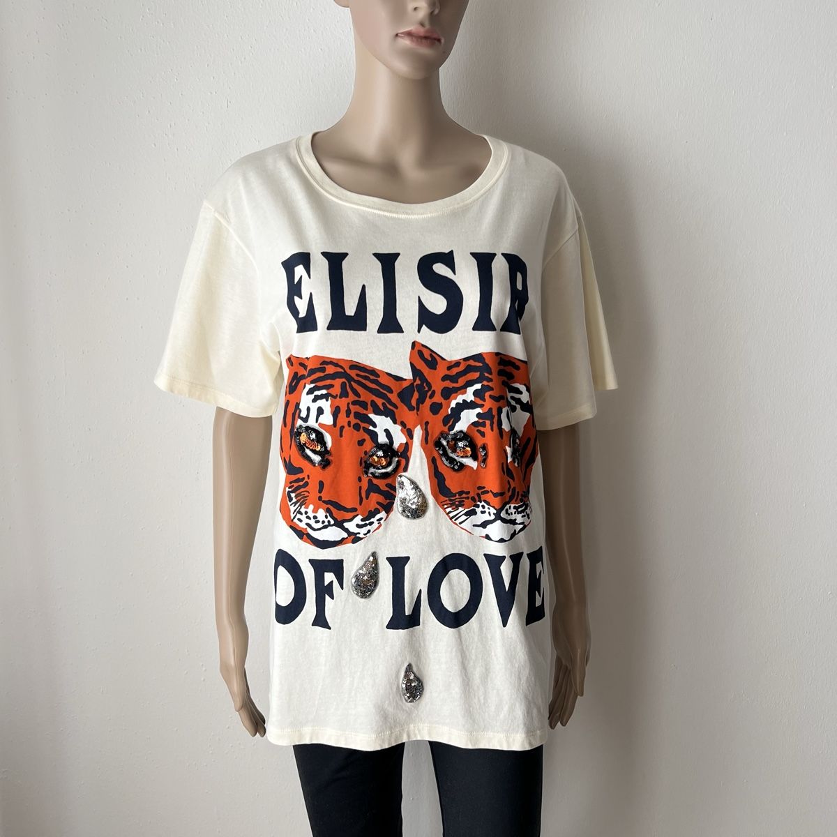 Gucci T-shirt: GUCCI Oversized T-Shirt 🤍 – Usato da Zürich venduto da ClosetQueen 2