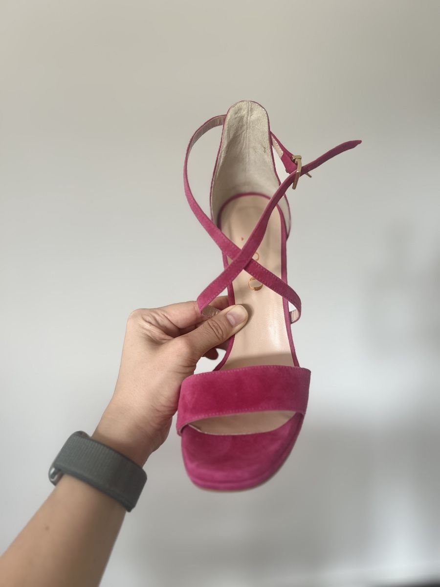 Scarpe da donna: Sandals on heels 37 size – Usato da Basel venduto da kar_5fvf 4