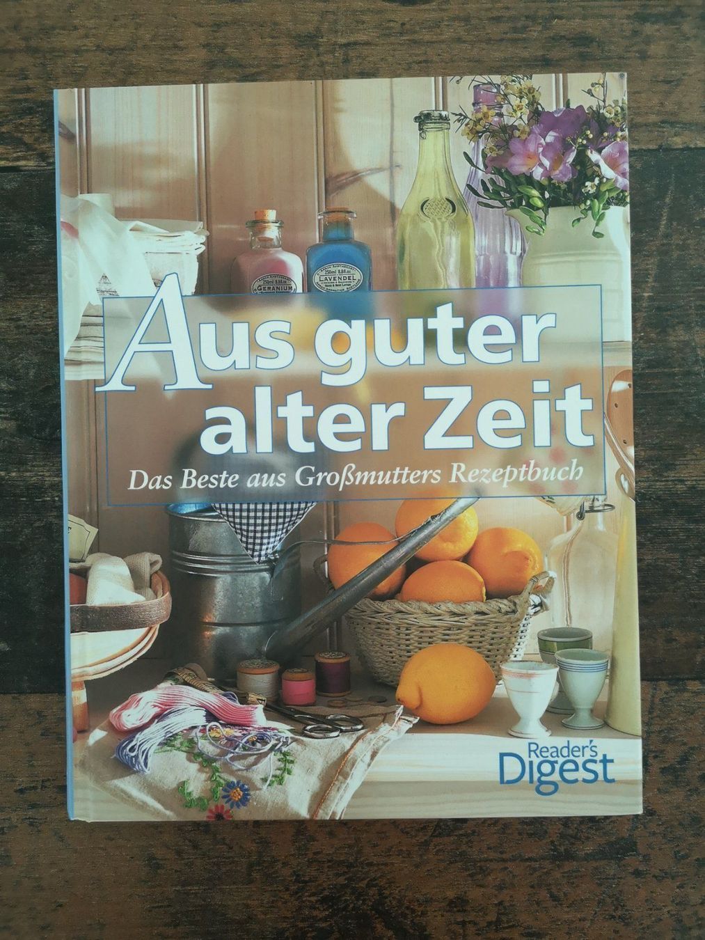 Libri: Grossmutters Rezeptbuch – Nuovo (secondo la descrizione) da Flawil venduto da rukebe