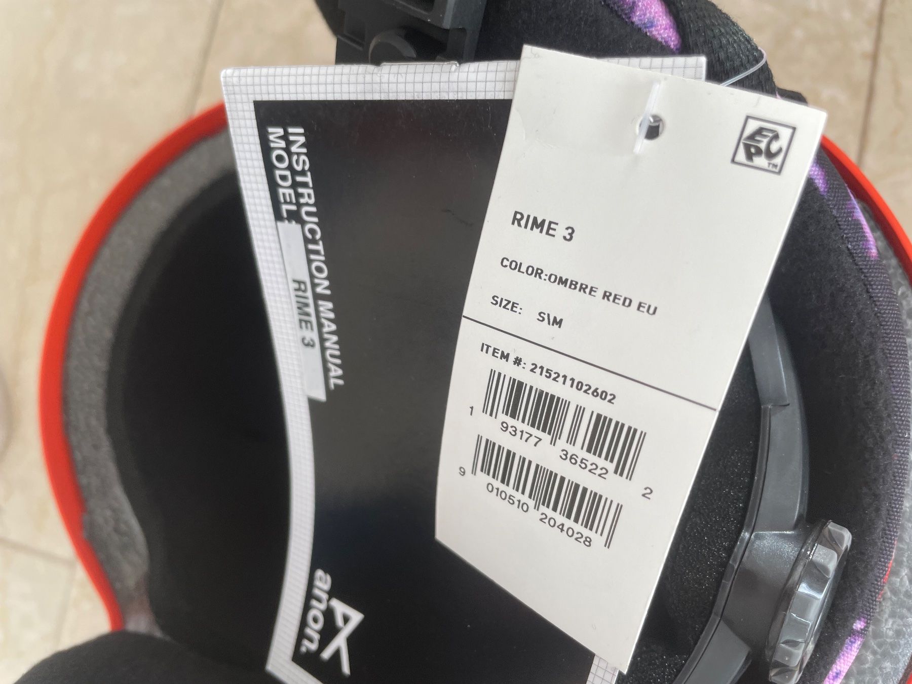 Helme: Anon Kinder Skihelm – Neu (gemäss Beschreibung) aus Flüelen von AU10 2