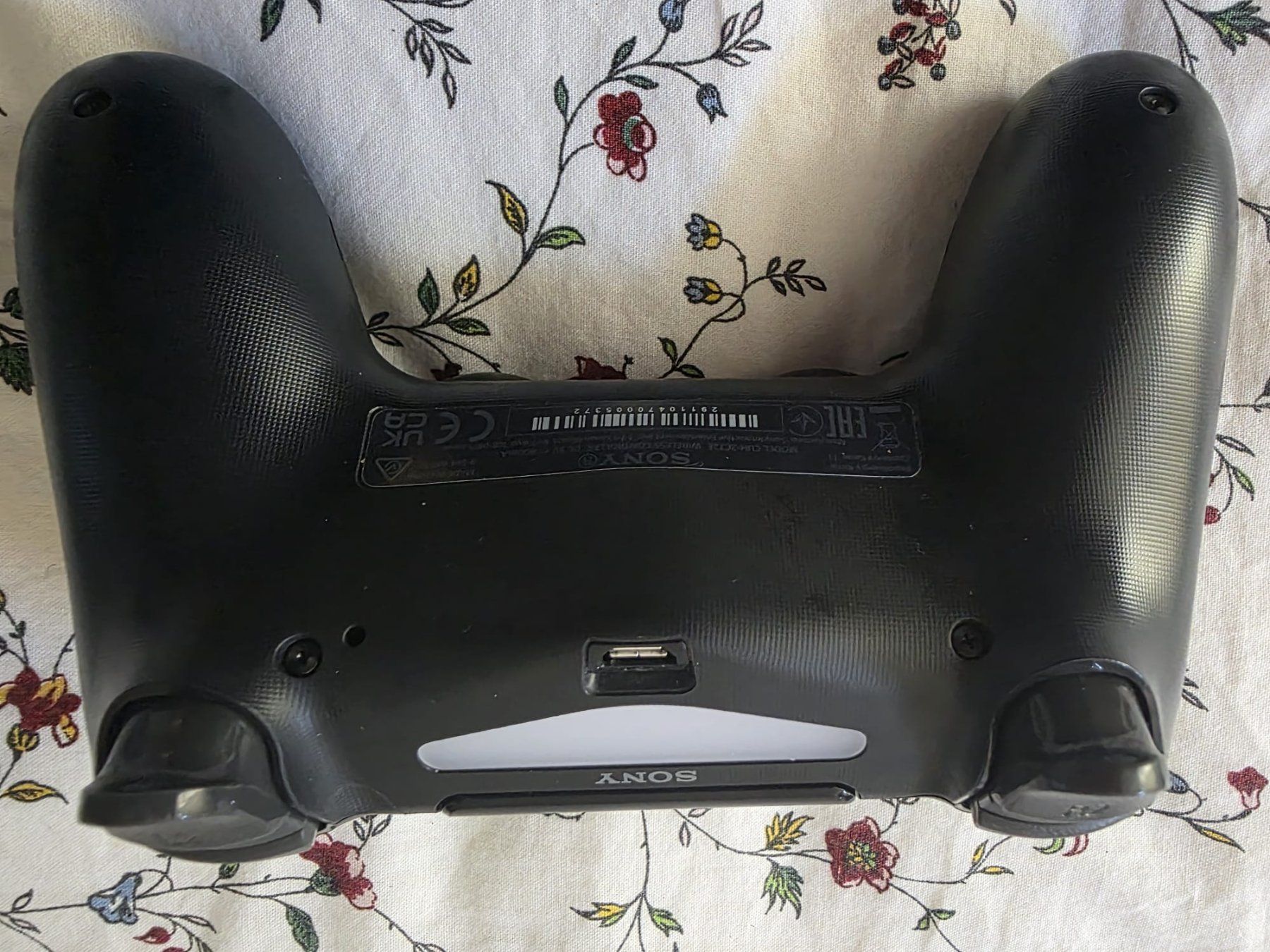 Sony Controller: Original Sony Dualshock 4 – Gebraucht aus Neuchatel von StevChamb110 1