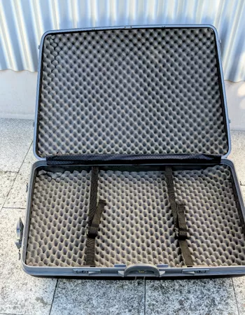 Velokoffer  mit Schaumstoff ausgekleidet 2 Rollen