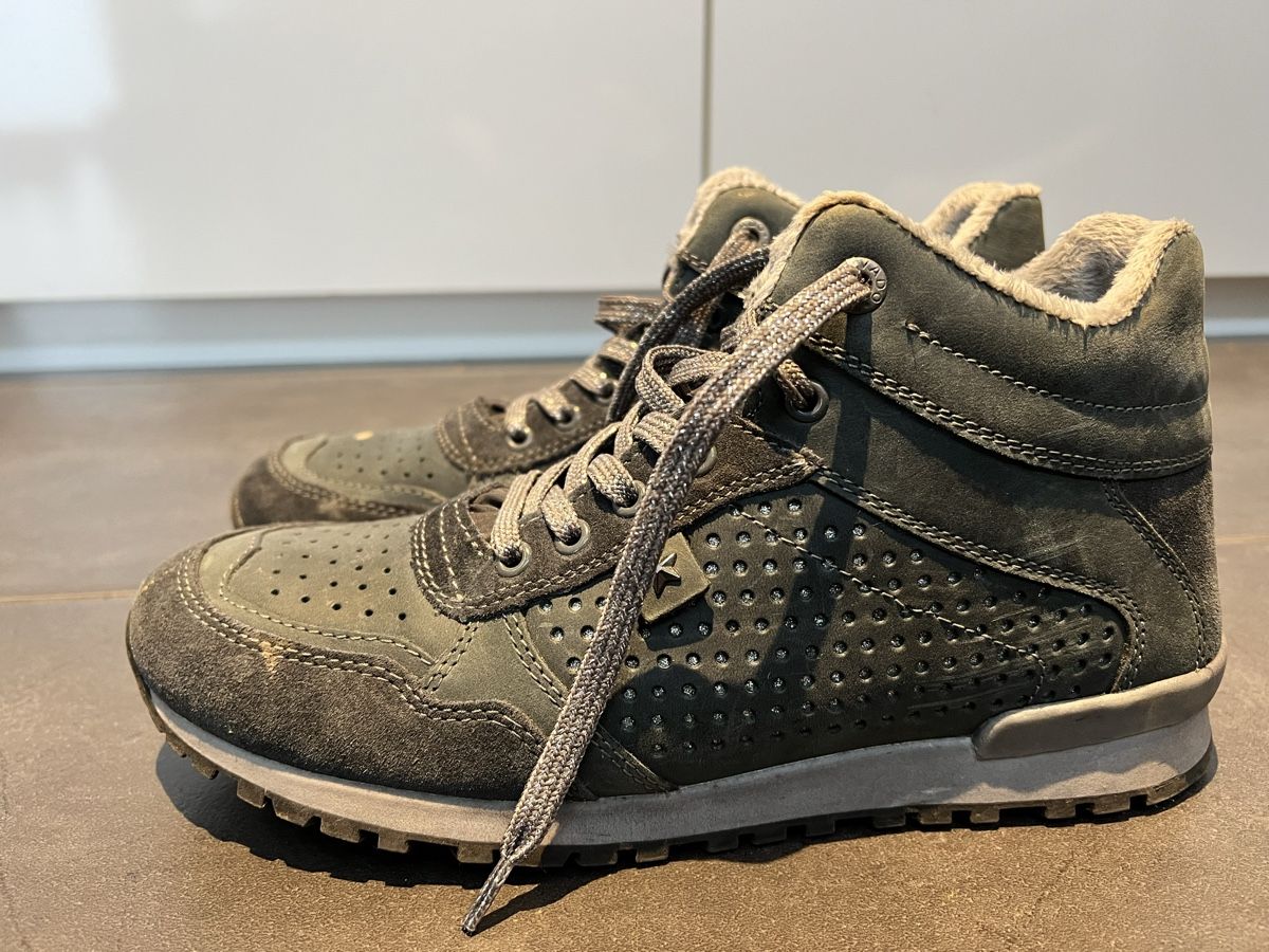 Scarpe per ragazze: Vado Schuh – Usato da Heitenried venduto da Tannenbaum25