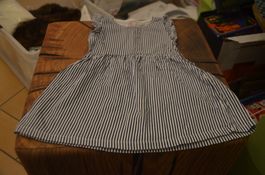 TAILLE 92 - JOLIE ROBE