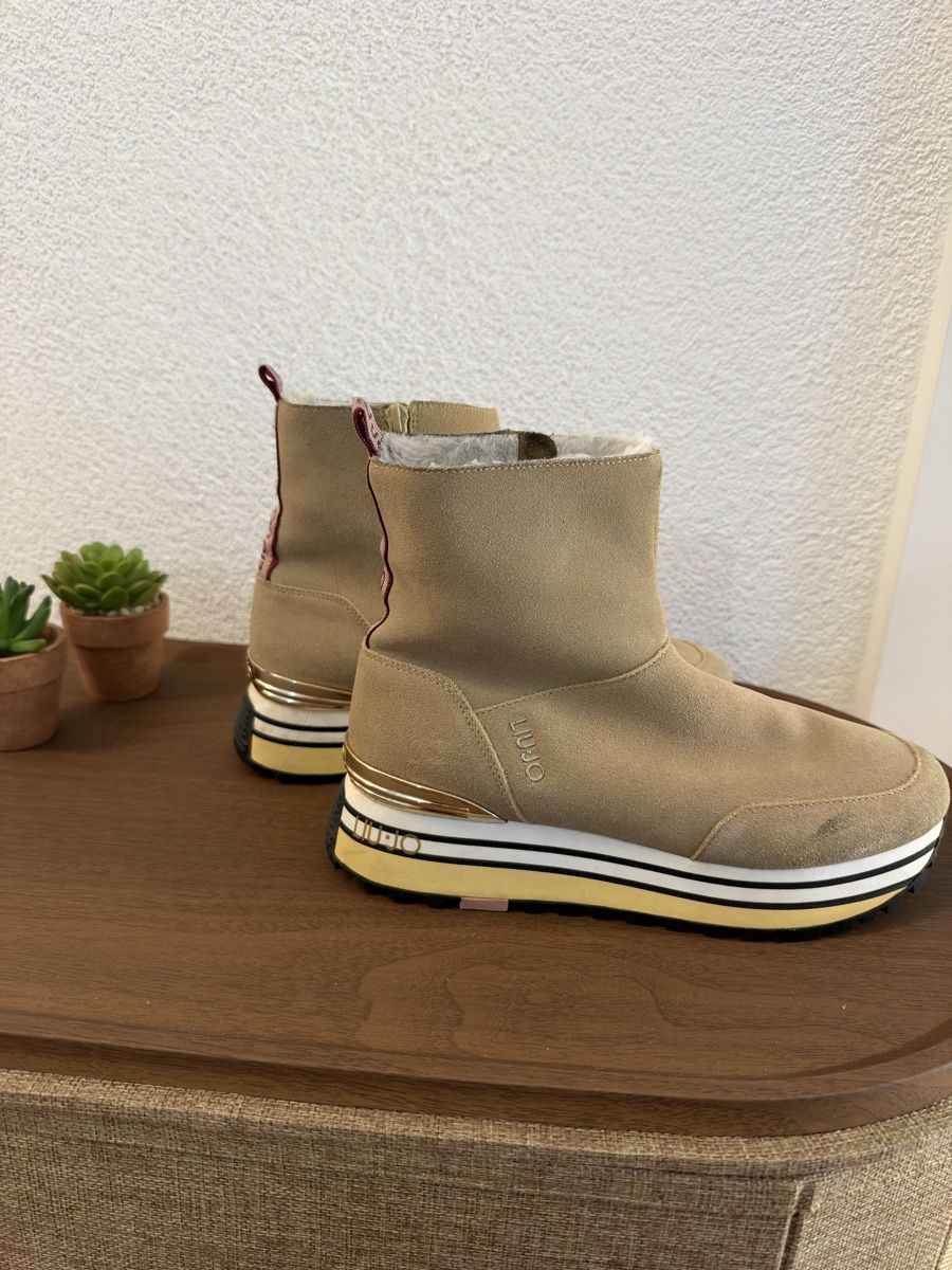Liu Jo Scarpe da donna: Bottines Liu Jo beige fourrées à plateforme – Usato da La Chaux-de-Fonds venduto da kel_9khc 1