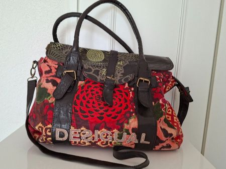 Grand sac Desigual multicolore style bohème