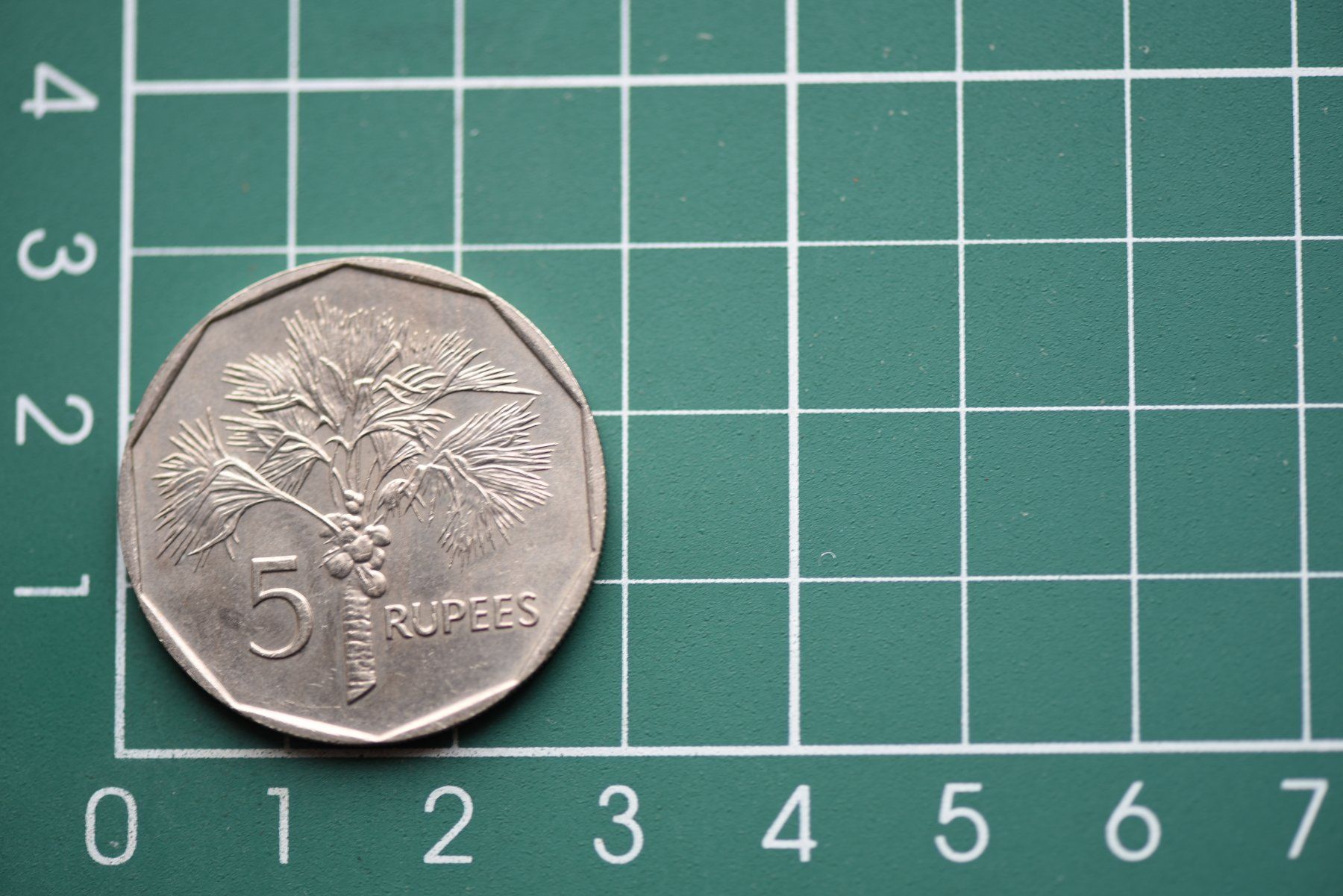 Tutti le monete: währung seychelles 5 rupees 1982 – Usato da Laupen BE venduto da Gufi57 1