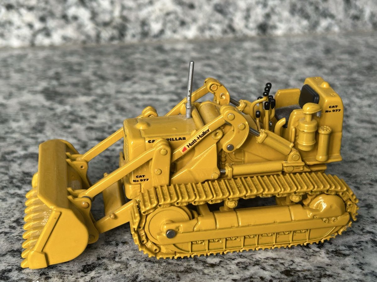 Caterpillar Kit di modellismo & Modellini statici: Caterpillar 977, 1:50 , Norscot – Usato da Horw venduto da Tigercat635