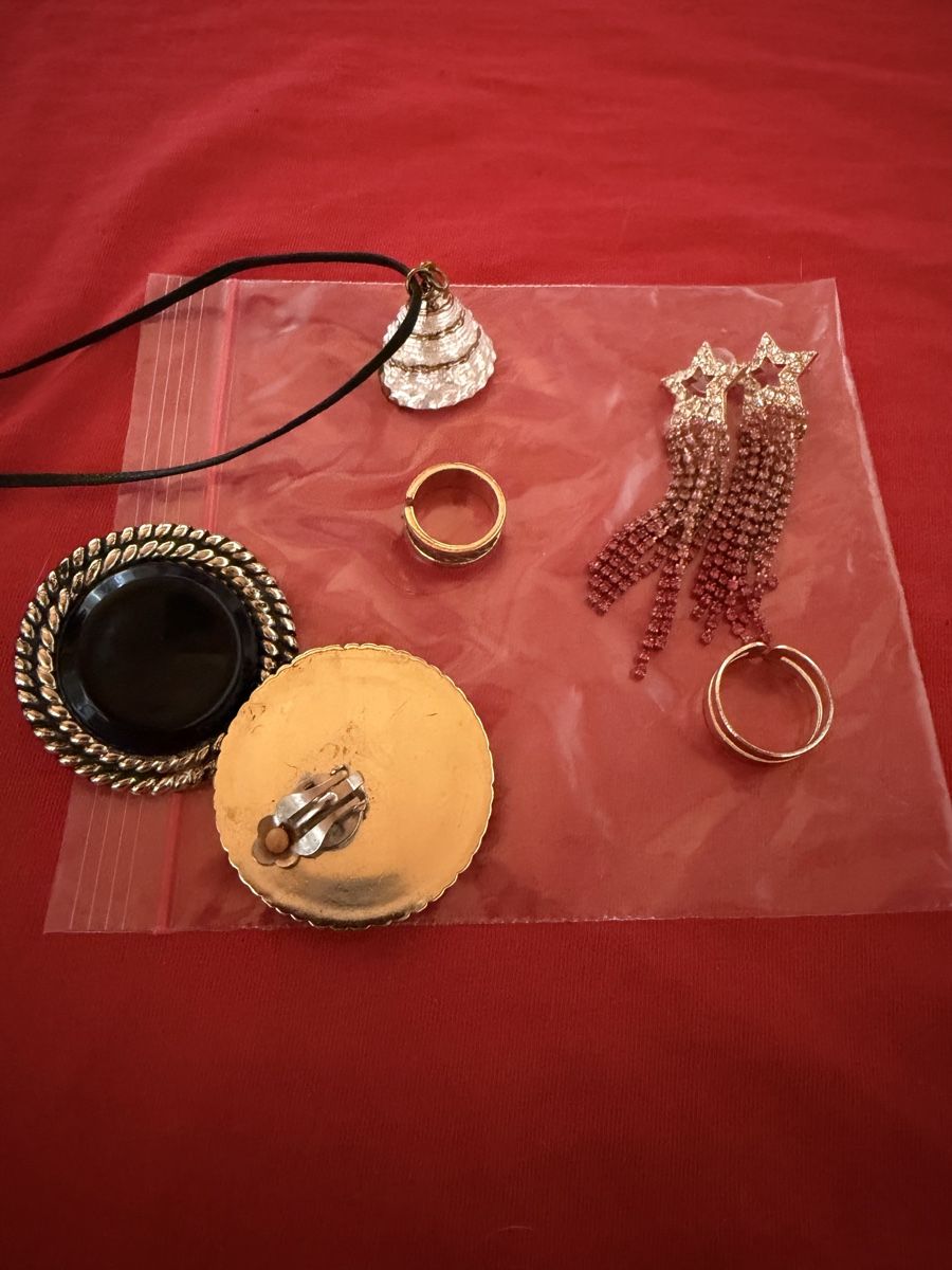 Autres bijoux: Lot de bijoux  – D'occasion à Granges VS par Oliviaaaaaa 1
