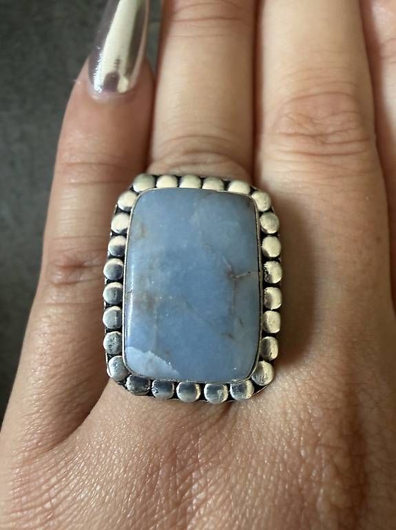 Anelli: Silberfarbener Ring mit blauem Stein – Usato da Chur venduto da van_6qs7 1