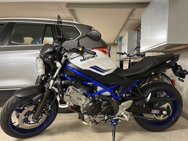 Suzuki Strada: Suzuki SV 650 ABS – Usato da Hochfelden venduto da Norina1 1