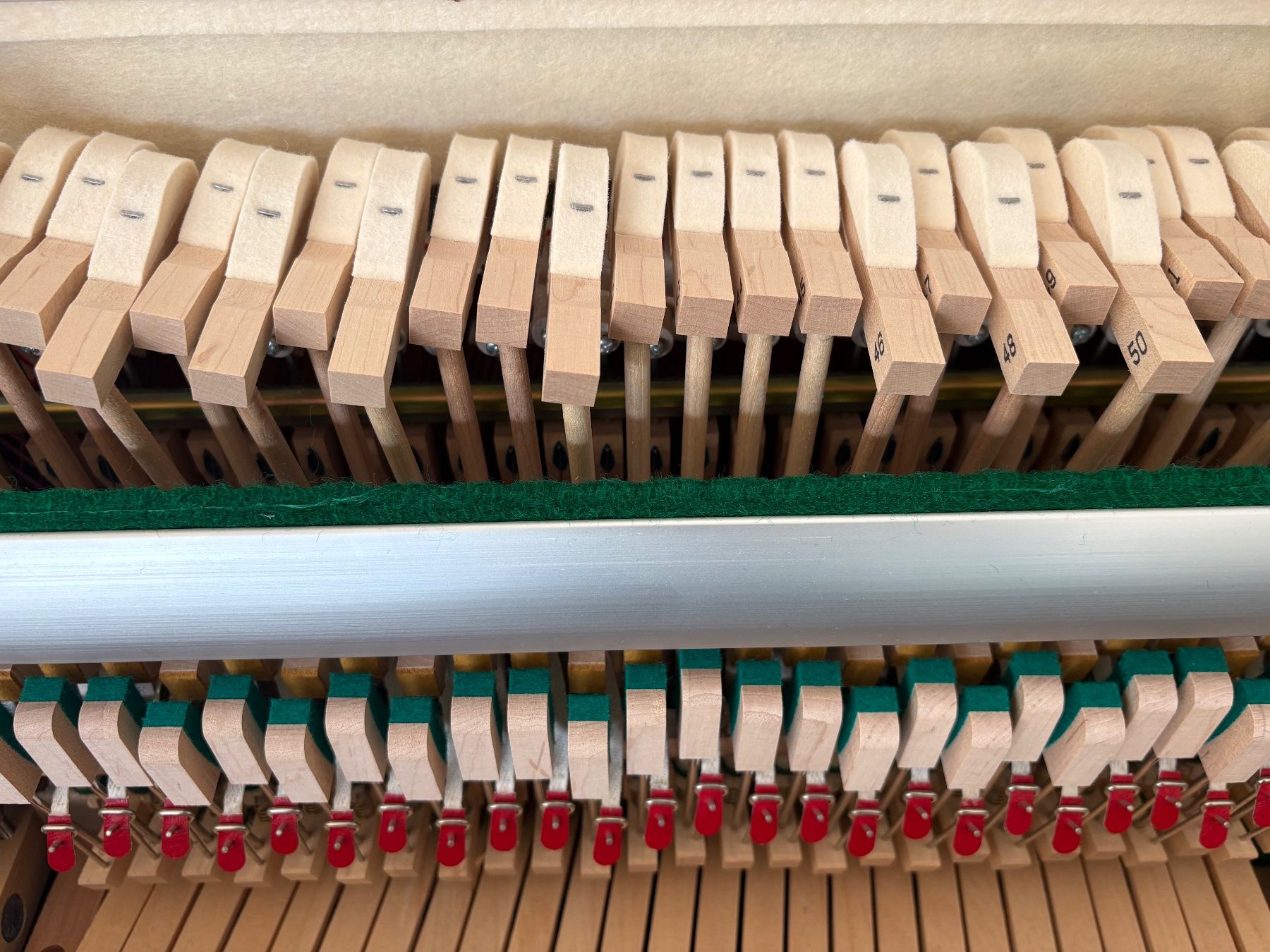 Yamaha Strumenti musicali: Piano droit YAMAHA – Usato da Vich venduto da NatachaCK 6