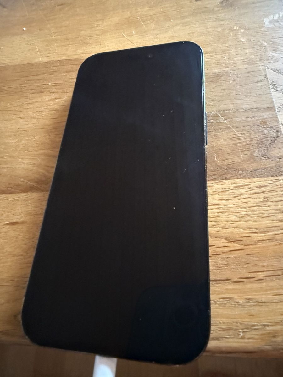 Apple Telefoni cellulari / Smartphones: IPhone 14 Pro 128 GB – Usato da Limpach venduto da kim_hrz6 1