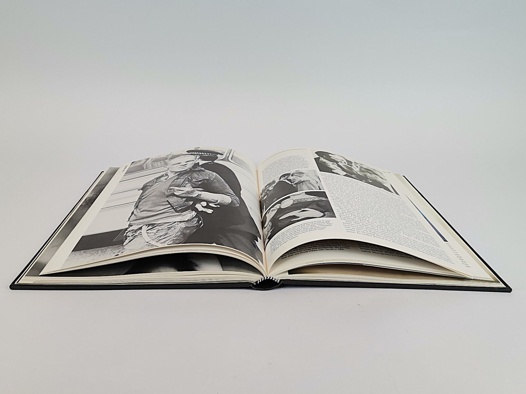 Libri: Buch - Bodywatching Desmond Morris – Usato da Schaffhausen venduto da Restwert_SH 7