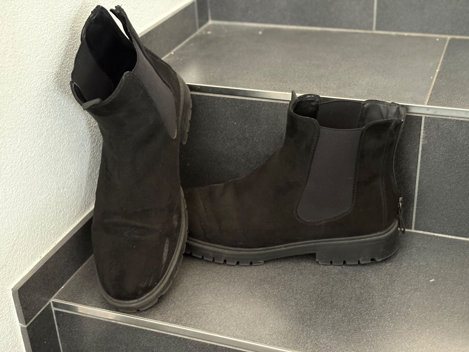 Chaussures hommes: Boots Pier One schwarz Grösse 48 – D'occasion à Reiden par verjaques
