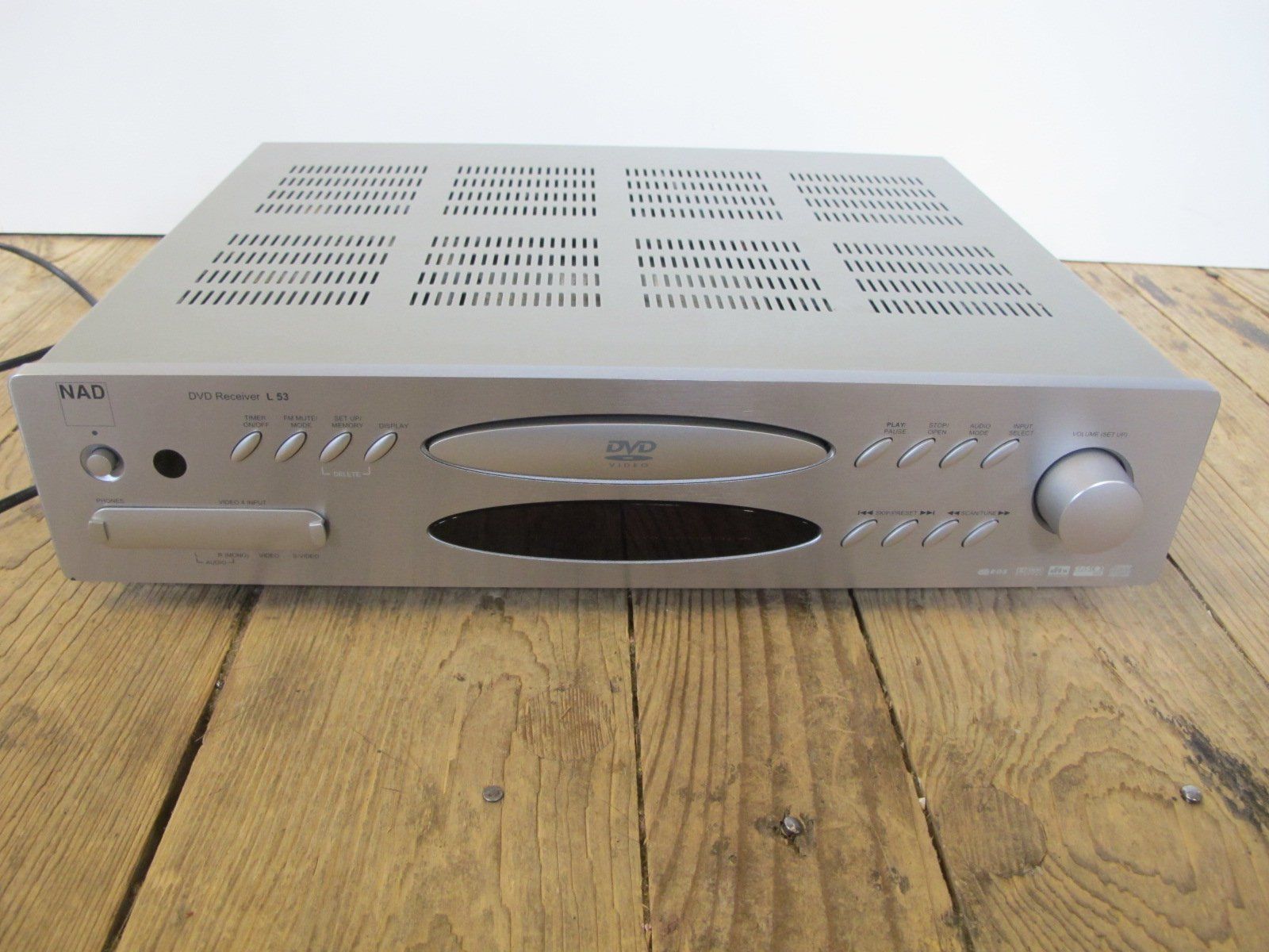 Nad Ricevitori: NAD DVD Receiver L53 – Difettoso da Glarus venduto da Toni-Glarus