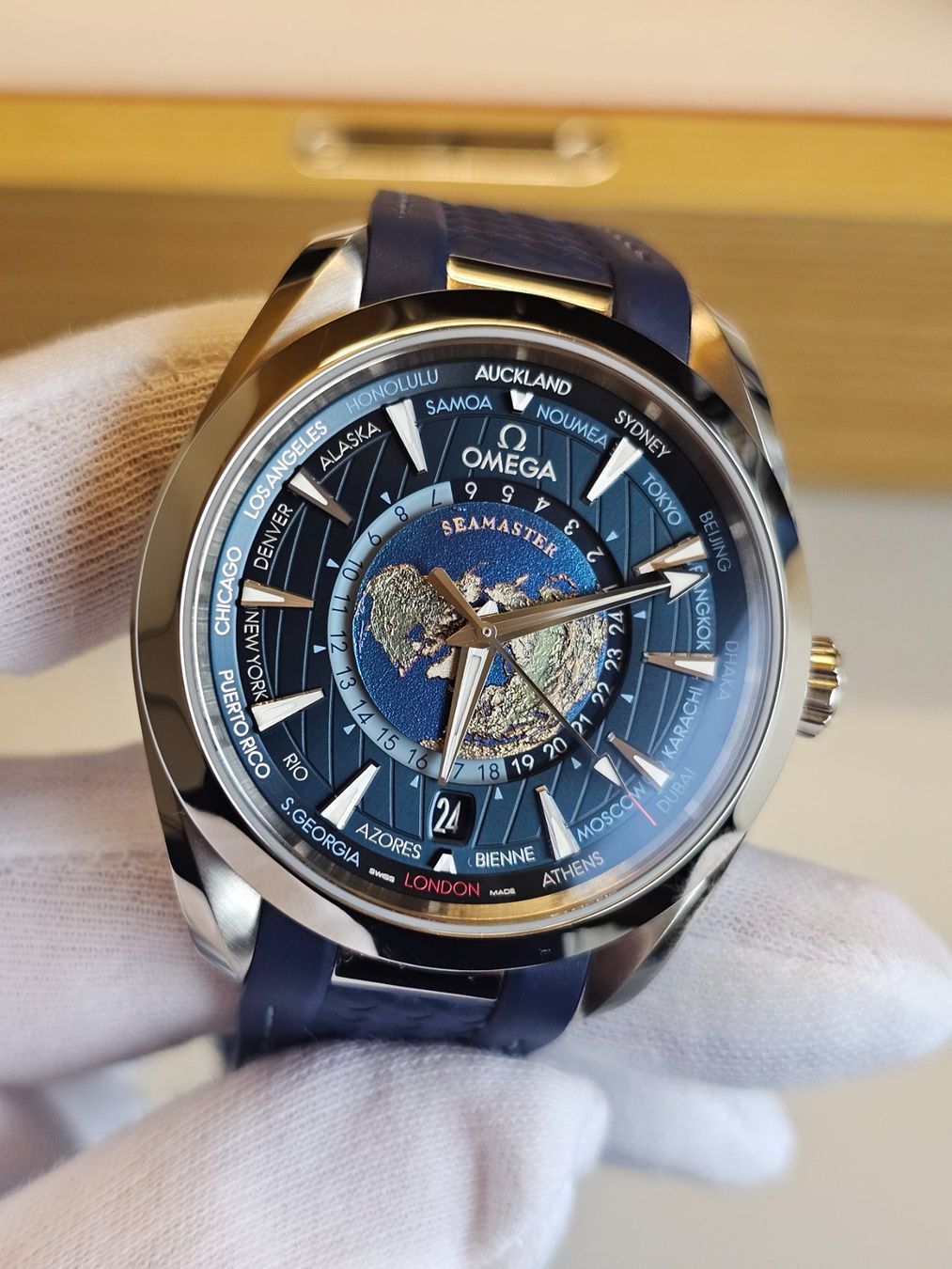 Omega Orologi: Omega Seamaster Aqua Terra GMT Worldtimer 43mm – Nuovo (secondo la descrizione) da Dättlikon venduto da Zuralo 1