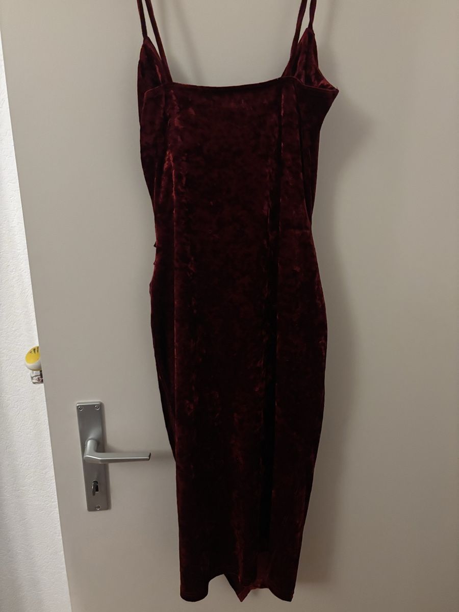 Vestiti: Missue Samtkleid bordeaux – Usato da Bern venduto da shiggyy 2