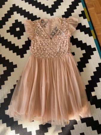 Kleid mit Pailletten und Perlen, Grösse 38