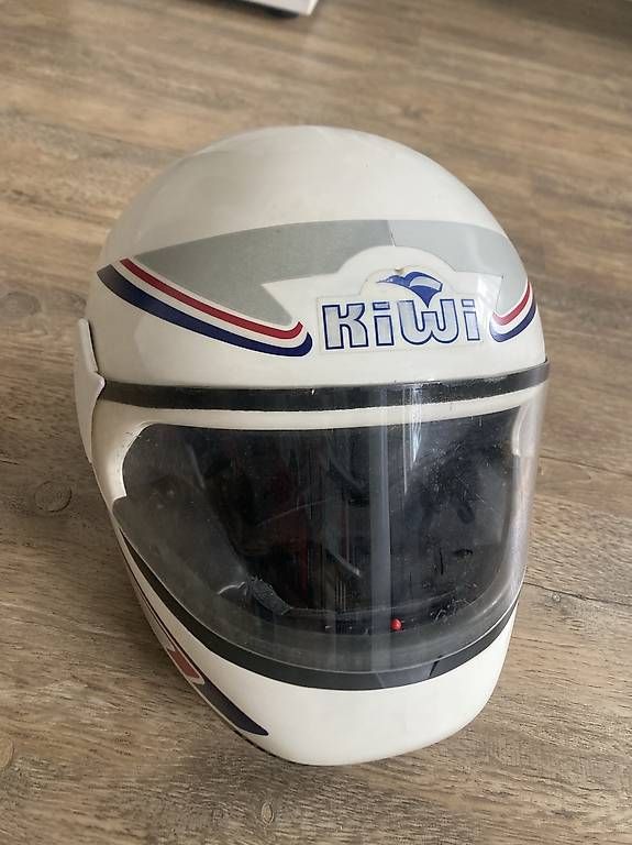 Helme & Visiere: Helm – Gebraucht aus Uzwil von Jimmy1971
