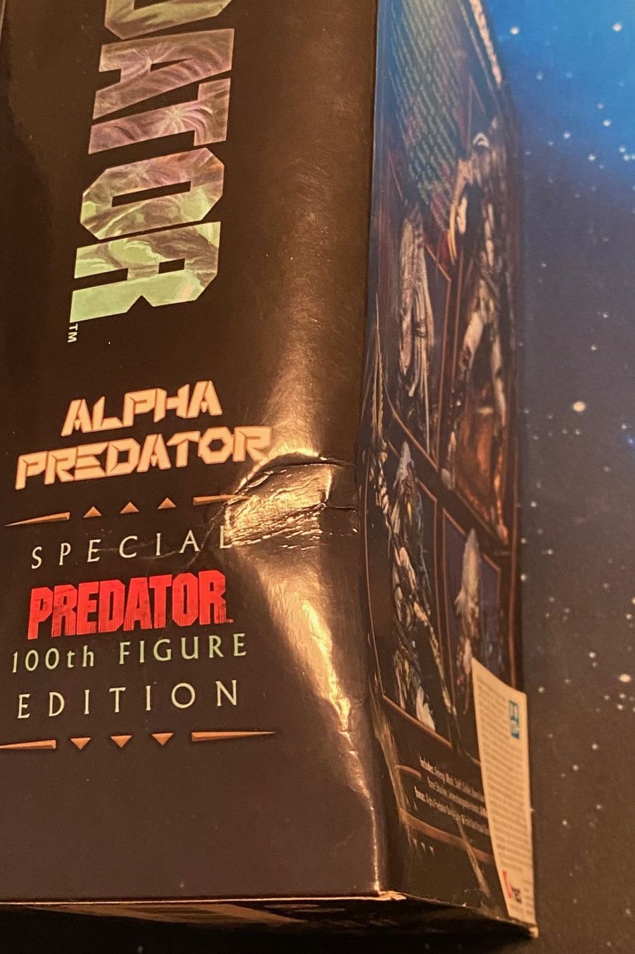 Statuette: NECA Alpha Predator Neu in OVP – Nuovo e nell'imballaggio originale da Ennetmoos venduto da Zenvo 1