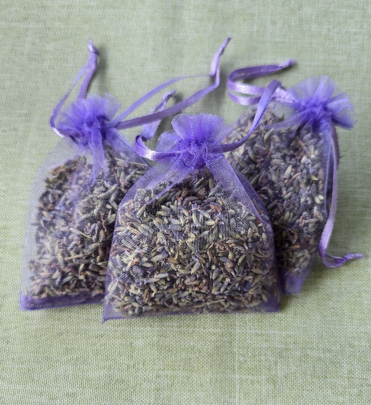 Raumspray: 3er Set Lavendel Duftsäckchen Aroma – Neu und originalverpackt aus Rheinau von Sussel