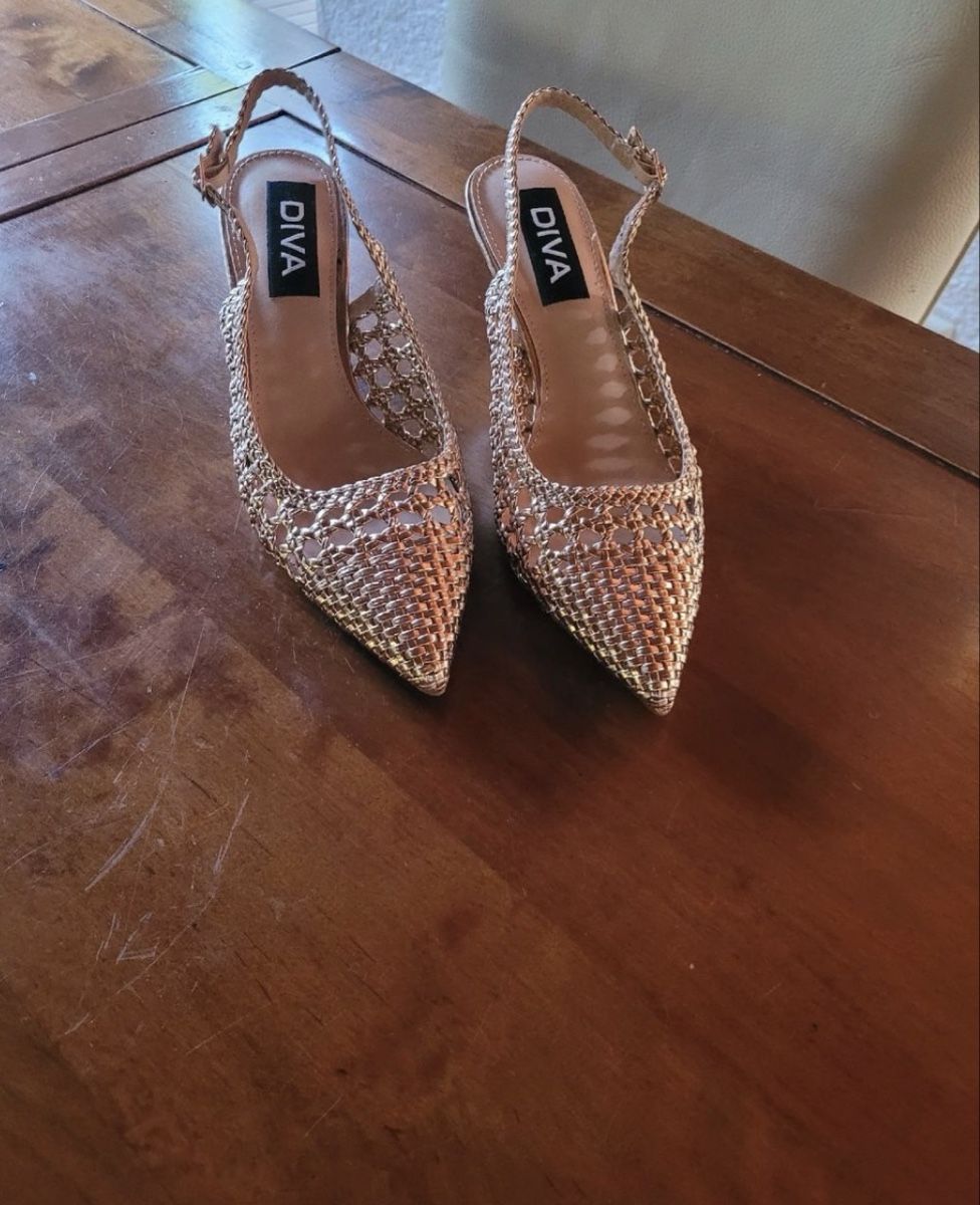 Chaussures femmes: High Heels Gold – D'occasion à Schaan par kri_tsw8 1
