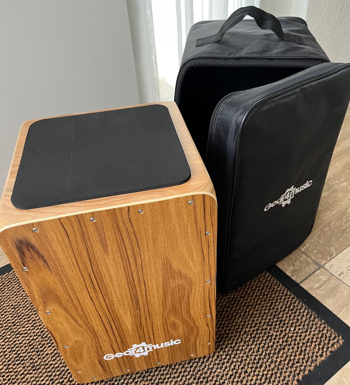 Musikinstrumente: Kinder Cajon     H/B 40x23cm – Gebraucht aus Pfeffingen von Gascard