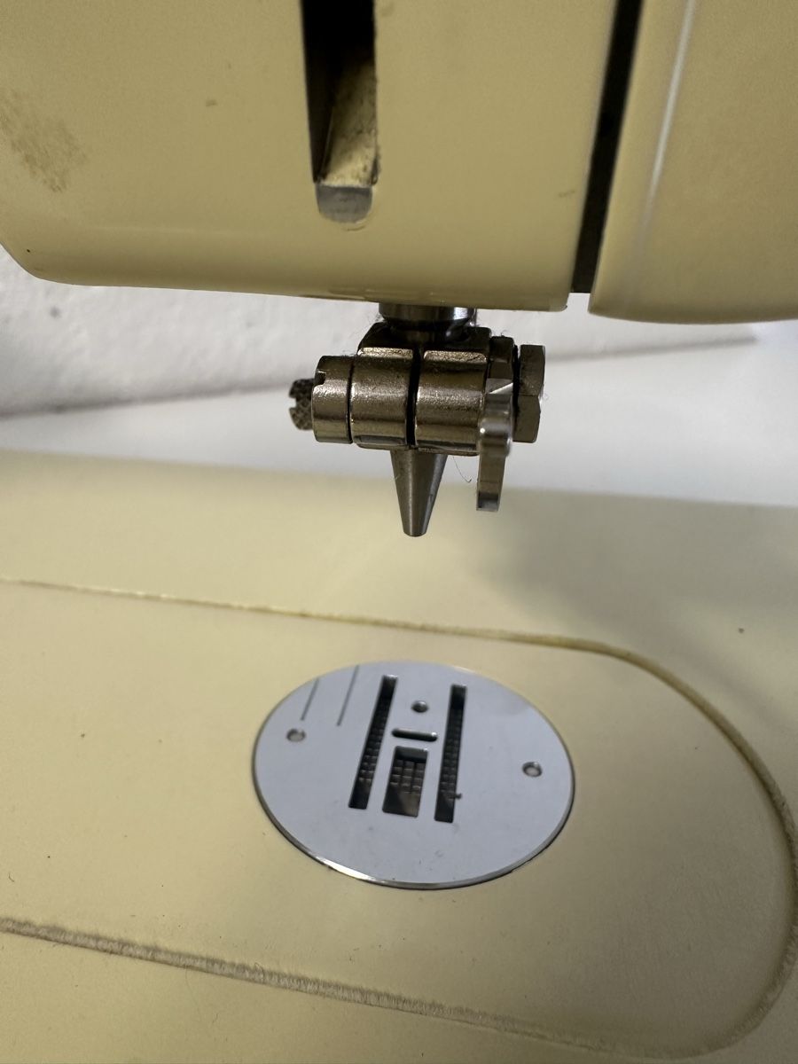 Macchine da cucire: Bernina Minimatic 707 Nähmaschine – Usato da Zetzwil venduto da ZB05 7