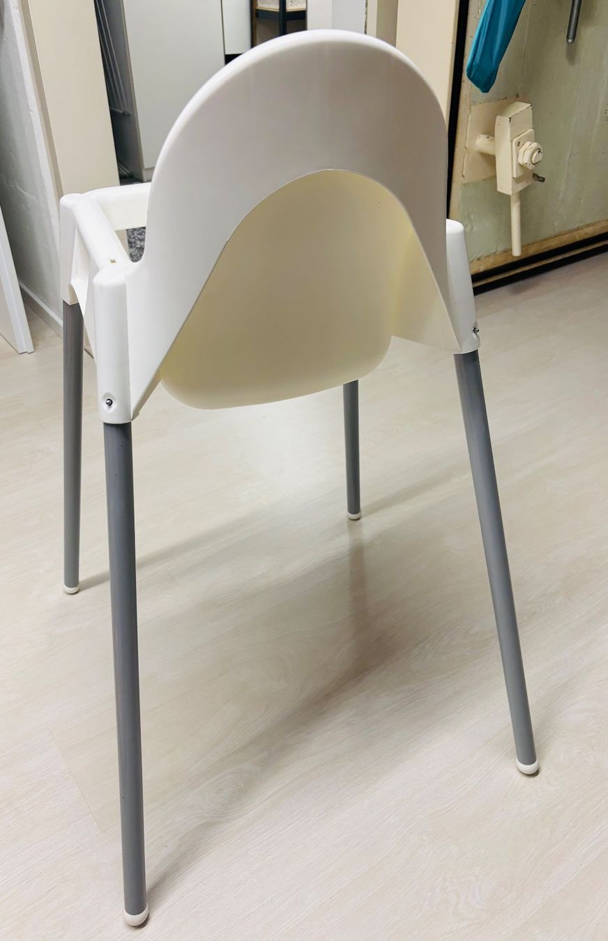Ikea Chaises hautes: Kinderhochstuhl weiss Ikea – D'occasion à Ettingen par MarCross90 2