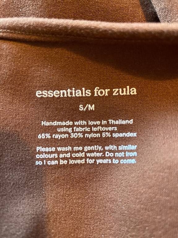 Top: Top von essentials for zula, Grösse s/m – Usato da Zürich venduto da Babettepaula 2