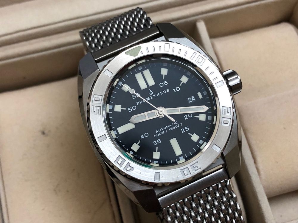 Montre De Plongée Homme 200 Mètres - Boîtier Monobloc & Bracelet Fabriqué En France - Mécanique à Remontage Manuel