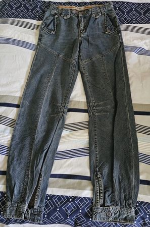 Pantalon TOMMY HILFIGER en jean original - Taille 36