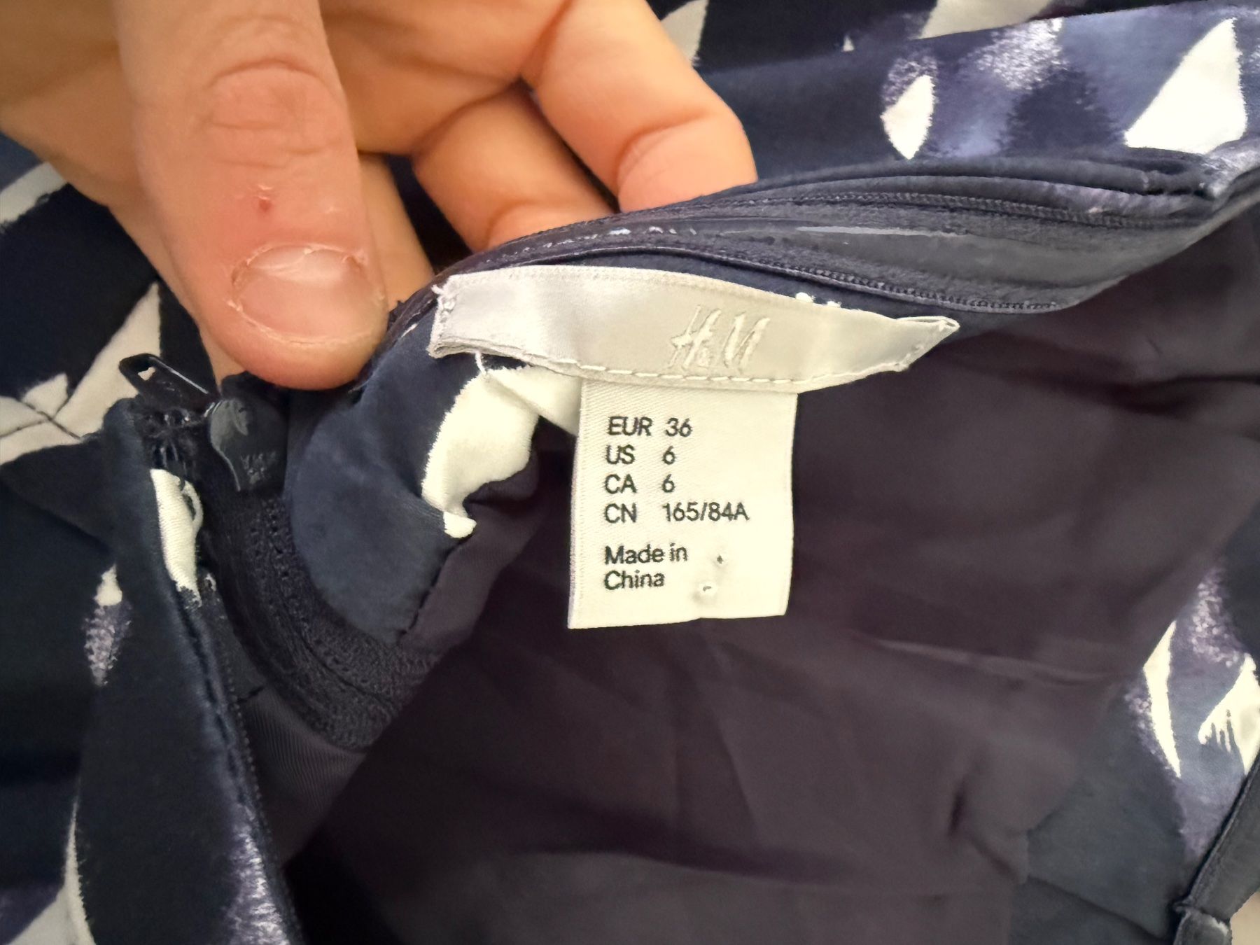 H&M Kleider: Damen Kleid von H&M - S/36 – Gebraucht aus Luzern von sarahxtwilight 2