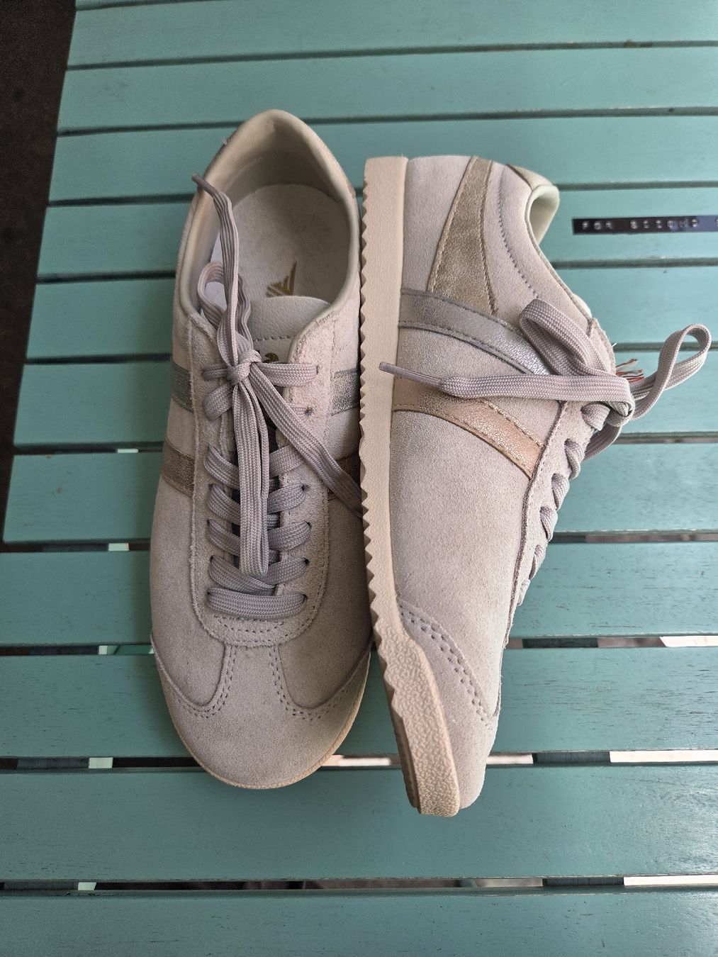 Chaussures femmes: ❗SALE ❗Gola Leder Sneaker Gr. 38 Beige – D'occasion à Bern par -Aniko- 3