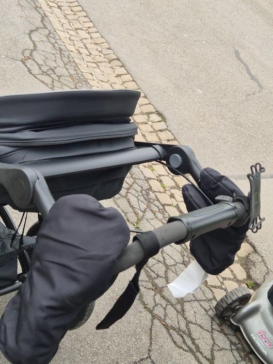 Thule Carrozzine: Thule Urban Glide 3 Black on Black – Usato da Rotkreuz venduto da Geniuz1 3