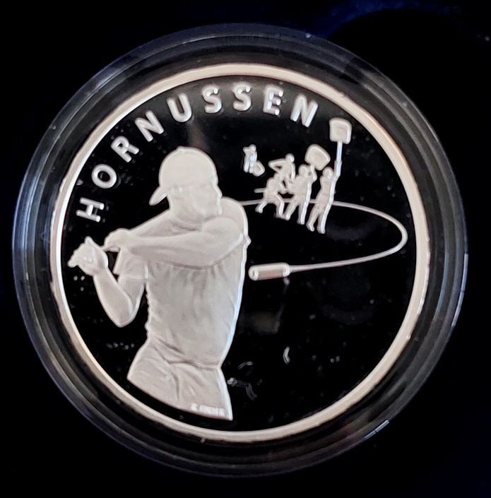Tutti le monete: 20 Franken 2015 Silber pp Hornussen Box – Nuovo (secondo la descrizione) da Arch venduto da moneyswiss 1
