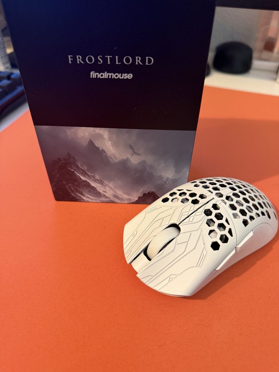 Maus: Finalmouse ULX Frostlord Large - inkl. Key – Gebraucht aus Aegerten von el_gr 1