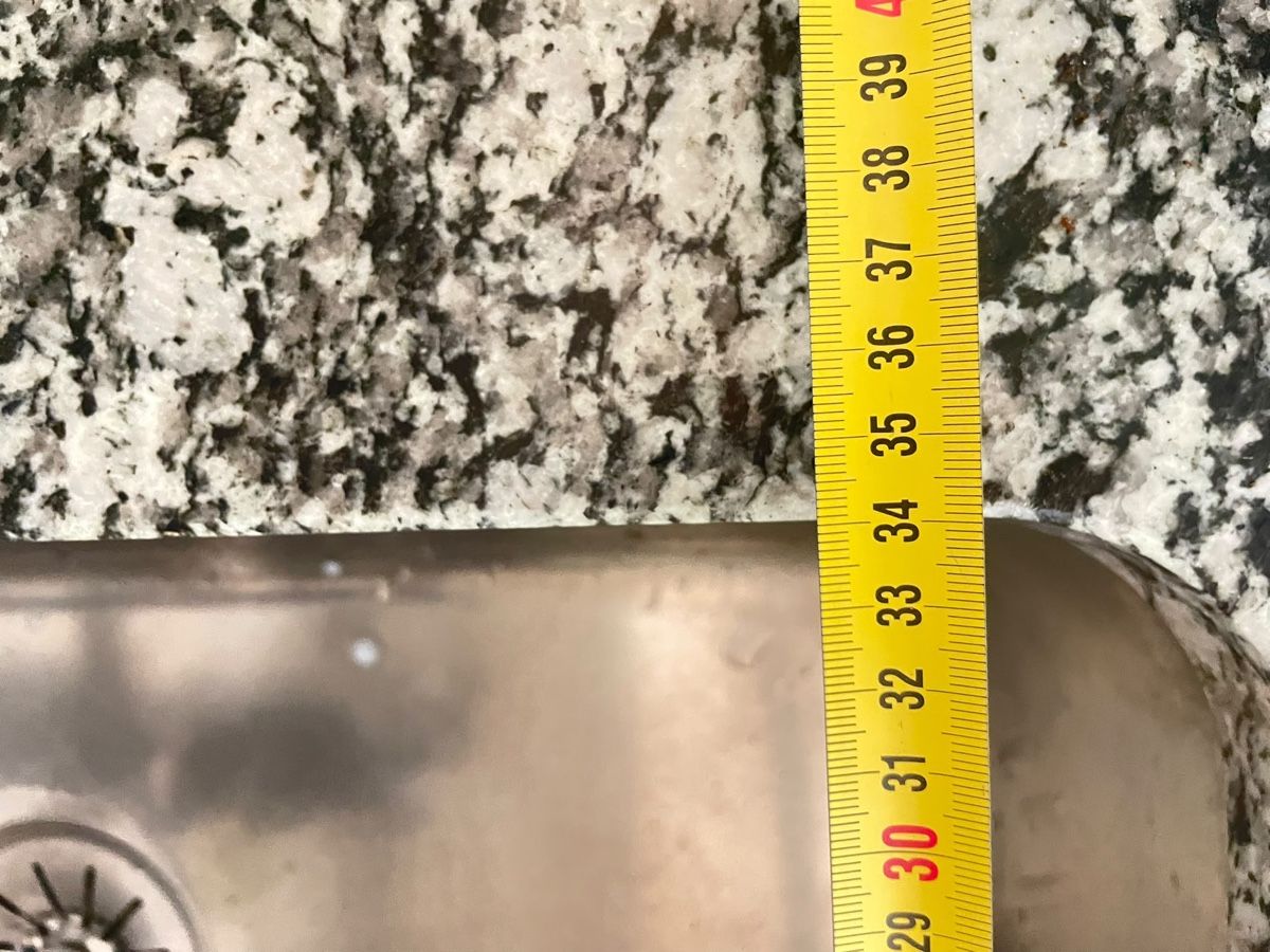 Komplettküchen: Kompakte Kleinküche mit Granitabdeckung – Gebraucht aus Zürich von GreenLifestyleBeauty 3