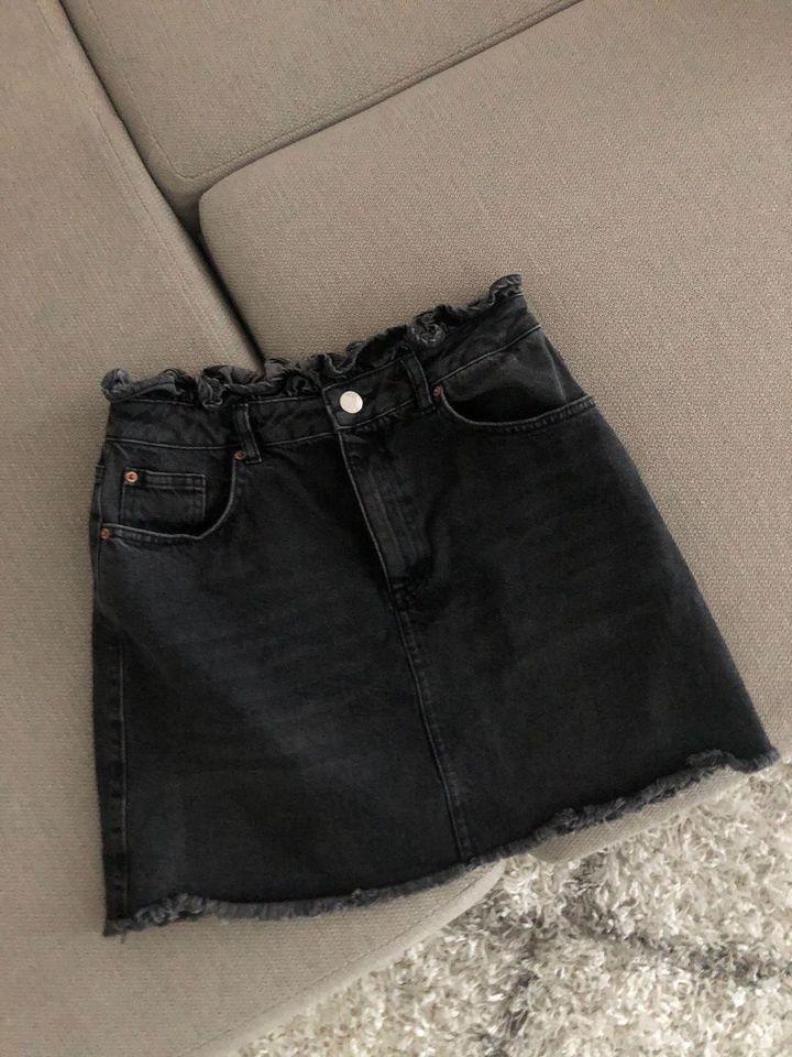 Zalando Gonne: Jupe Zalando - taille 38 – Nuovo e nell'imballaggio originale da Delémont venduto da Emi-98 3