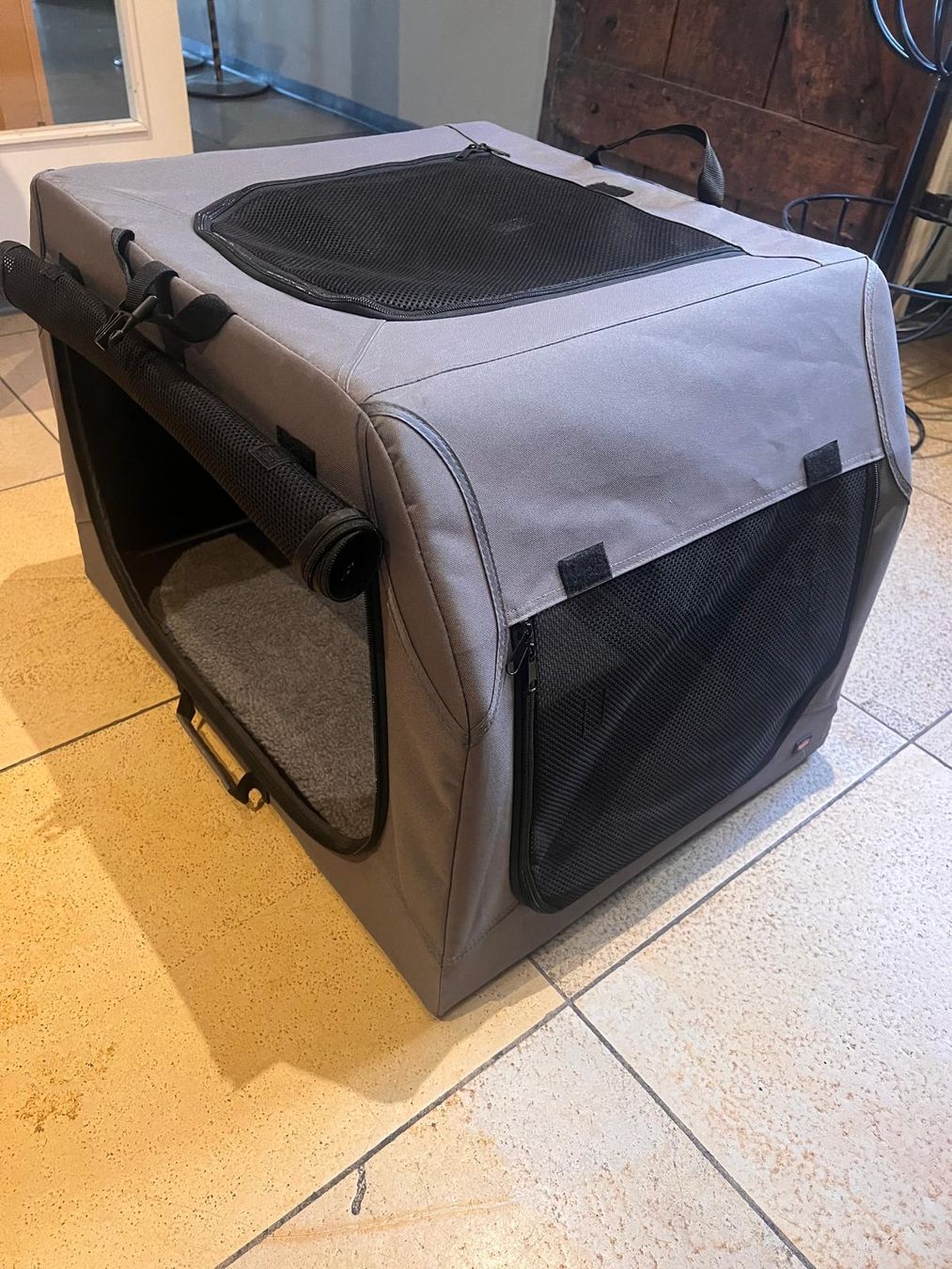 Trixie Liege- & Schlafplätze: Stoff-Hundebox Trixie M – Neu (gemäss Beschreibung) aus Cazis von jaiyen