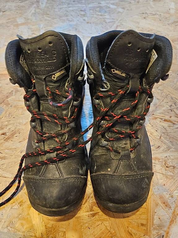 Haix Scarpe da donna: Sicherheitsschuhe 36 , Arbeitsschuhe – Usato da Winterthur venduto da diiimiiitriii