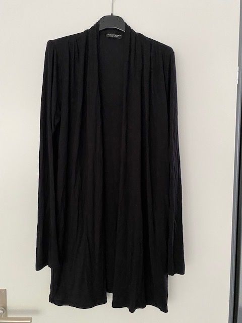 T-Shirts: Repeat shirt / dress – Gebraucht aus Dallenwil von ZD2019