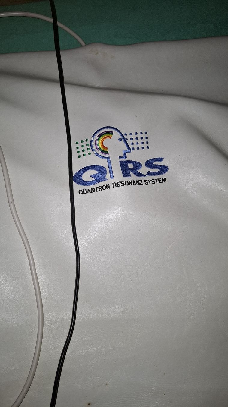 Attrezzature mediche: QRS Magnetfeldtherapie – Usato da Rossrüti venduto da gel_wq2q 1
