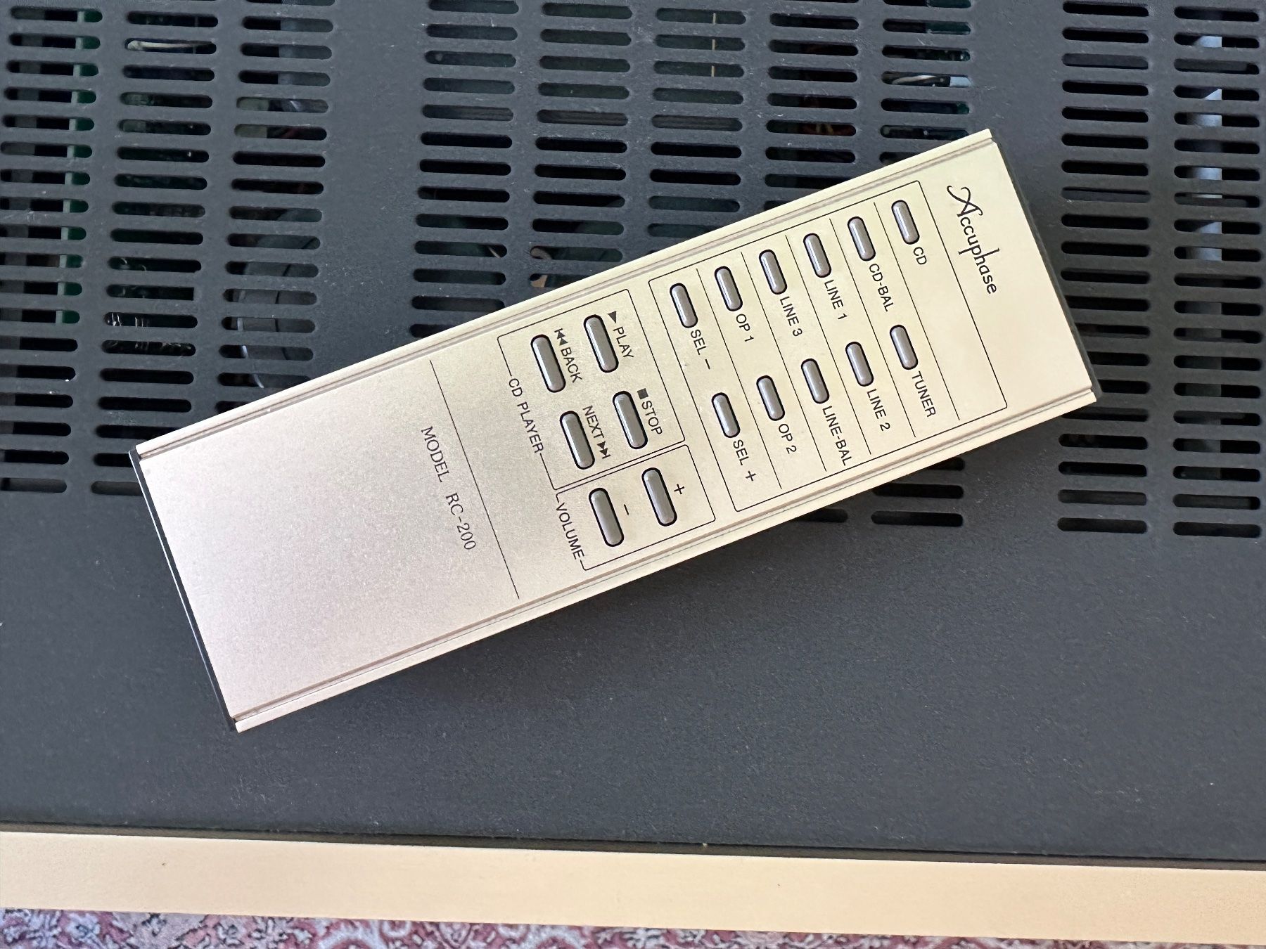Accuphase Amplificatori: Accuphase E-360 High end Vollverstärker – Usato da Kerns venduto da BenyD 4